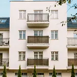 19 Delux- Blizej Zdroju