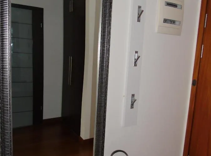 19 Delux- Blizej Zdroju *